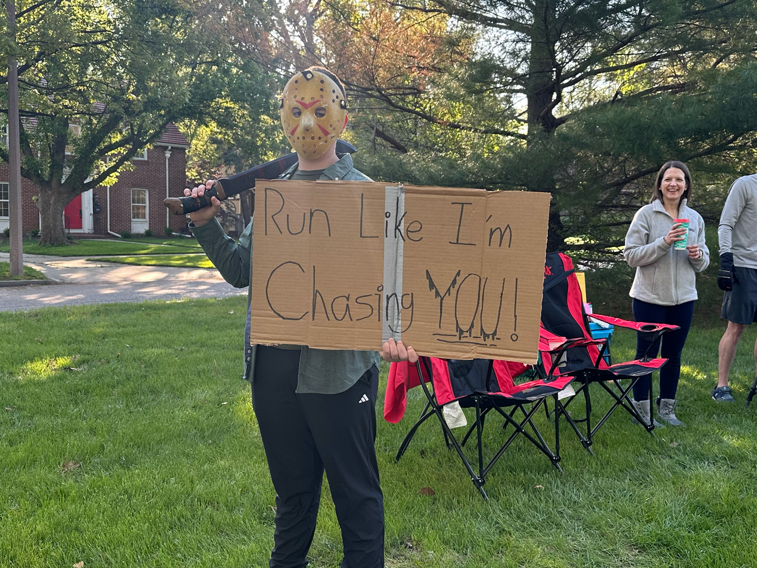 Spectator dressed as Jason from Friday the 13th